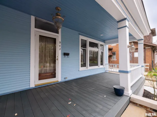 $187,000 | 943 Northeast Glen Oak Avenue, Peoria, IL 61603