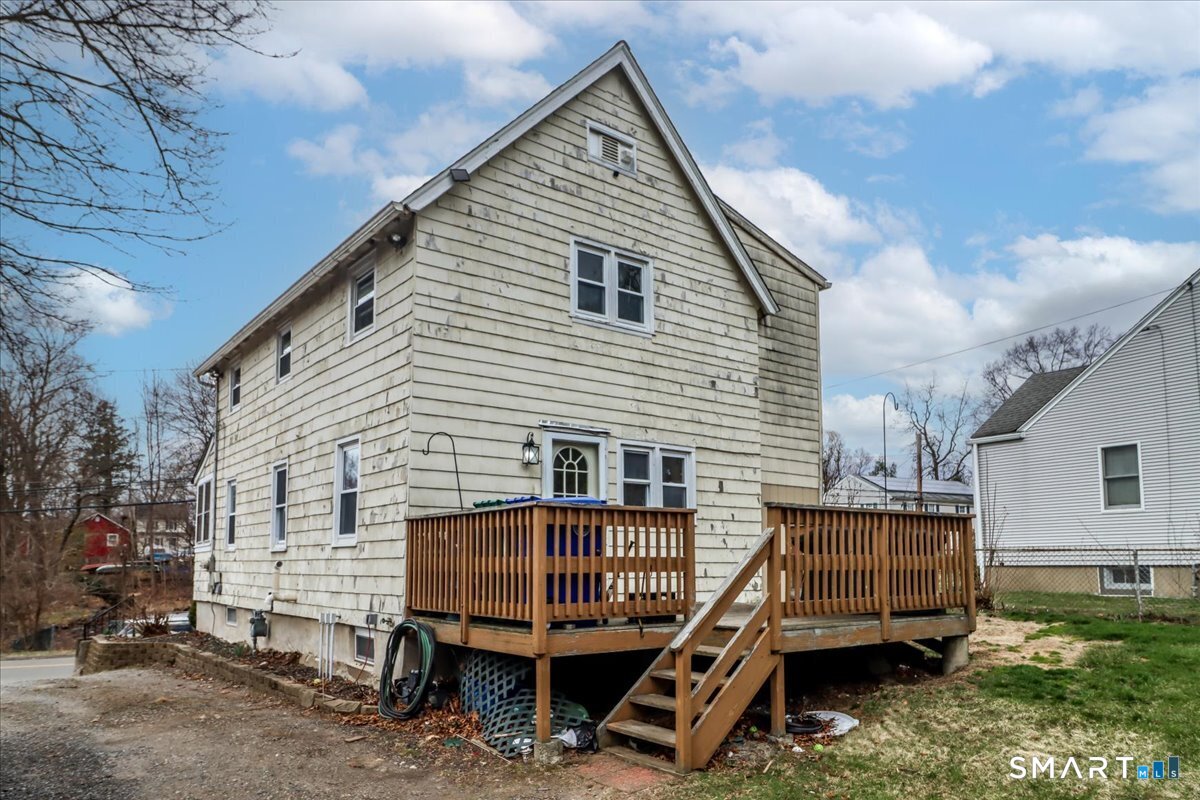 2 Reeds Lane Stratford, CT 06614 - Photo 31 of 34