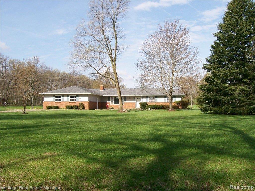 4477 Hinchey Road Howell, MI 48843 - Photo 1 of 14 Hinchey front