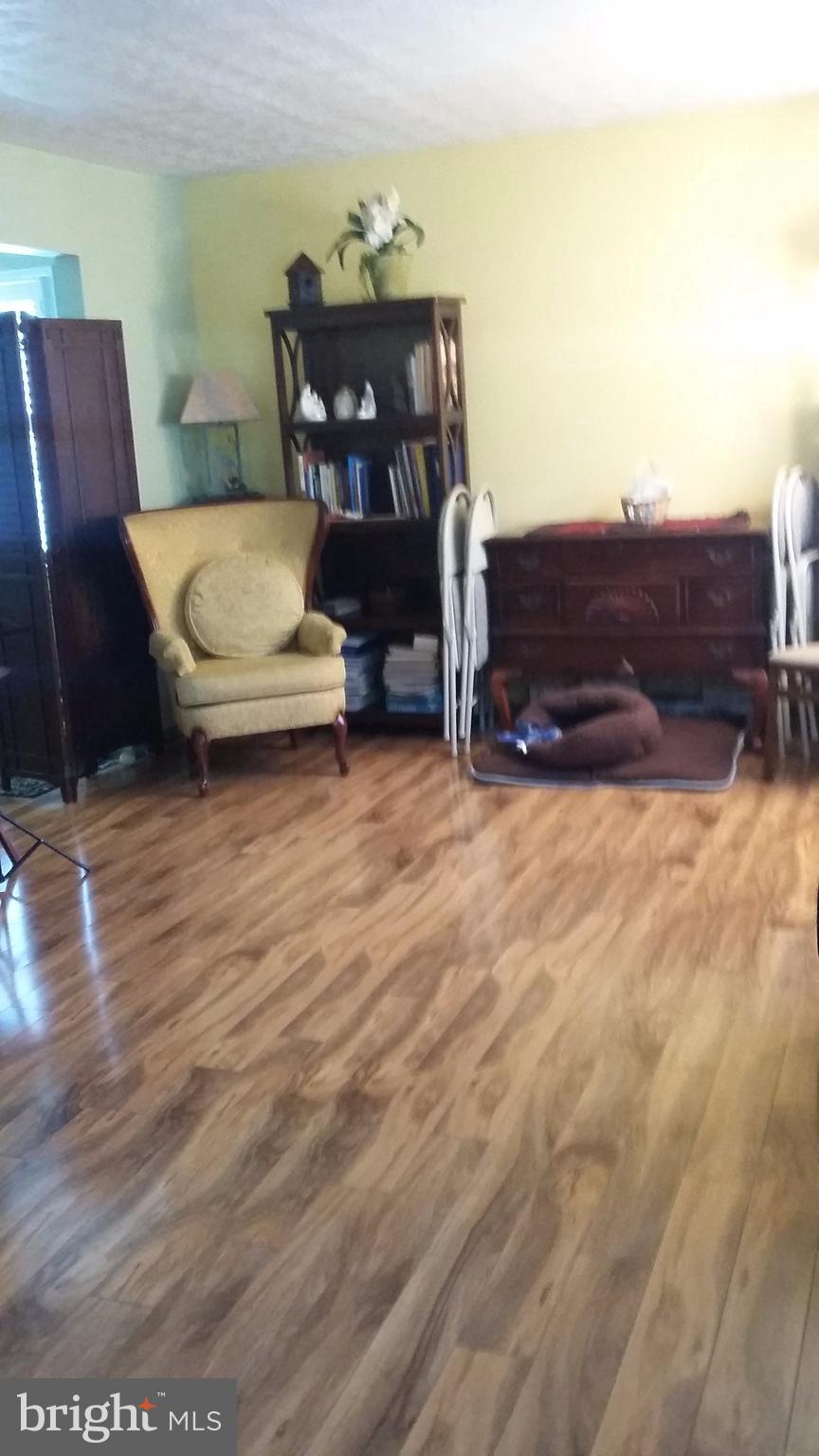 11705 Whittier Road Bowie, MD 20721 - Photo 11 of 23 Living Room