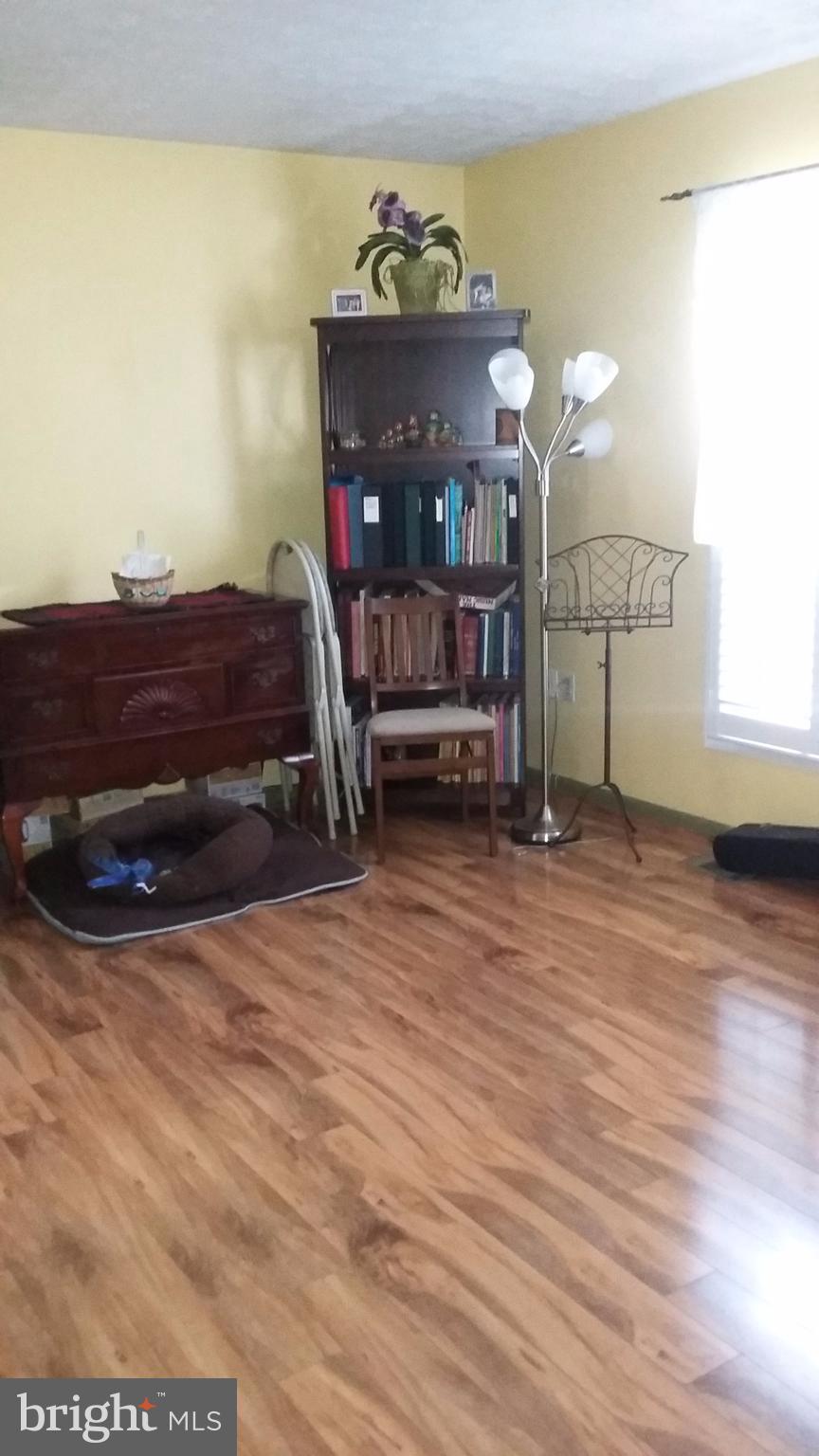 11705 Whittier Road Bowie, MD 20721 - Photo 21 of 23 Living Room