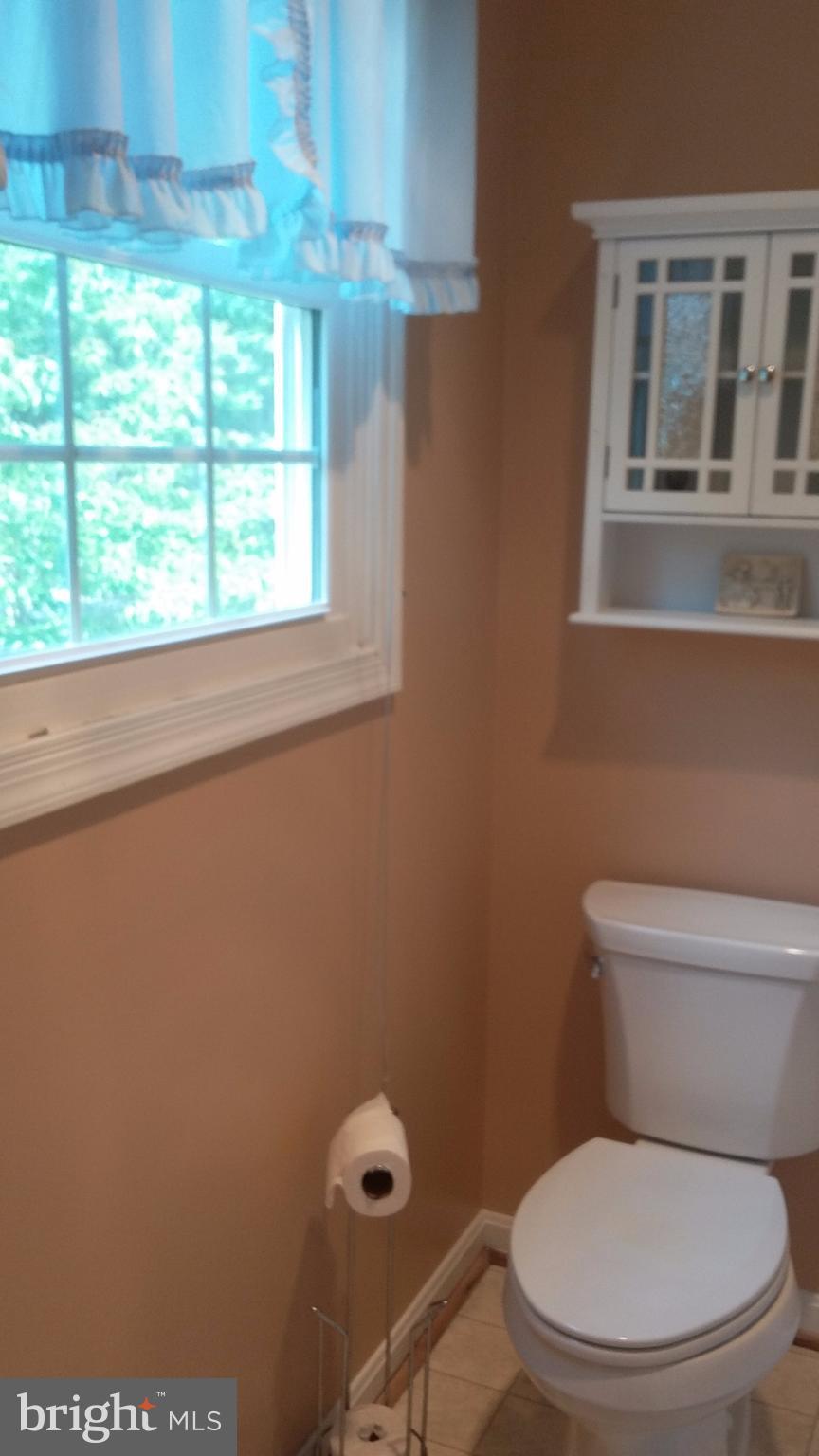 11705 Whittier Road Bowie, MD 20721 - Photo 5 of 23 Bath (Master)