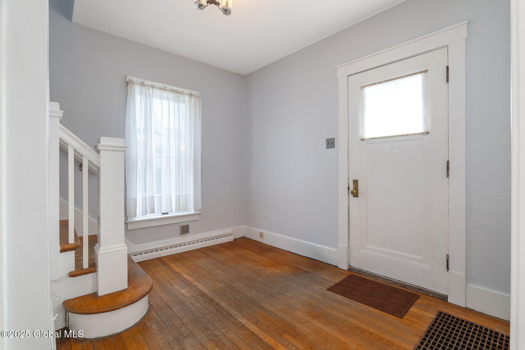 118 Clinton Circle Cobleskill, NY 12043 - Photo 4 of 42 4-118ClintonCir_04