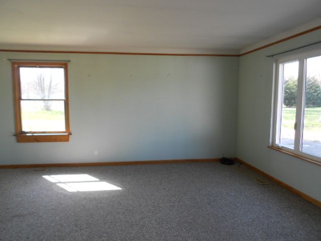 13707 Norman Road Yale, MI 48097 - Photo 12 of 19 31124743-11.JPG