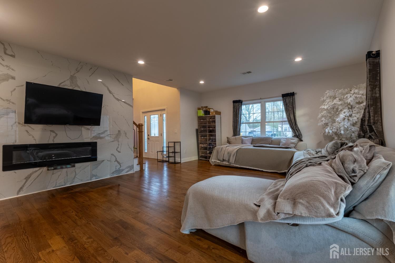 55 Walnut Street Edison, NJ 08817 - Photo 12 of 29