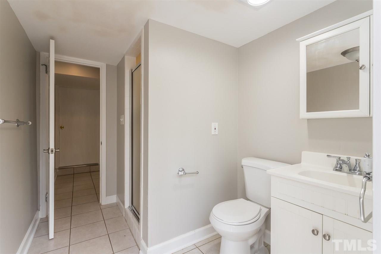 115 Lexington Road Chapel Hill, NC 27516 - Photo 29 of 30 Gallery Image 29