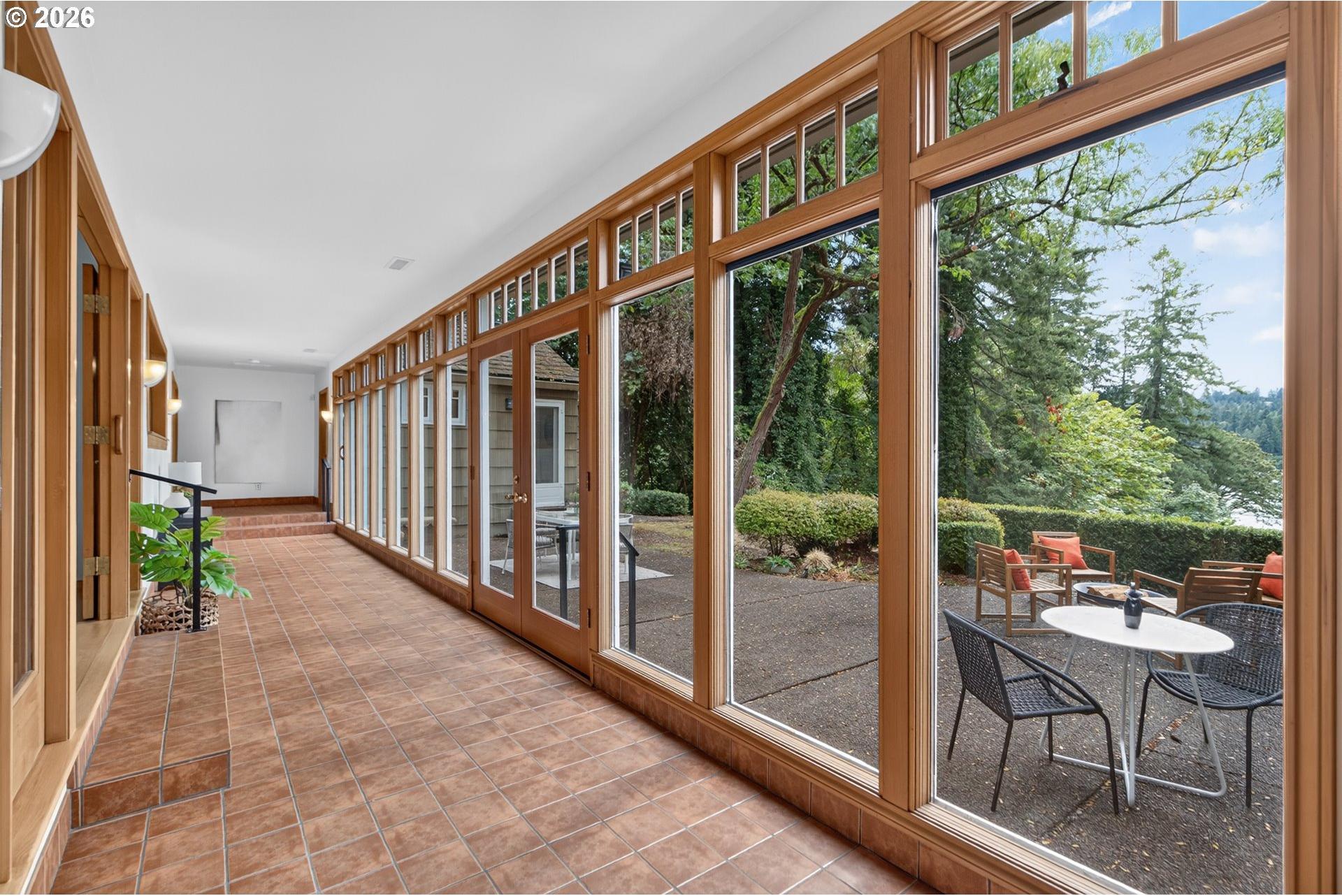 199 Pine Valley Road Lake Oswego, OR 97034 - Photo 10 of 42 Gallery Image 10