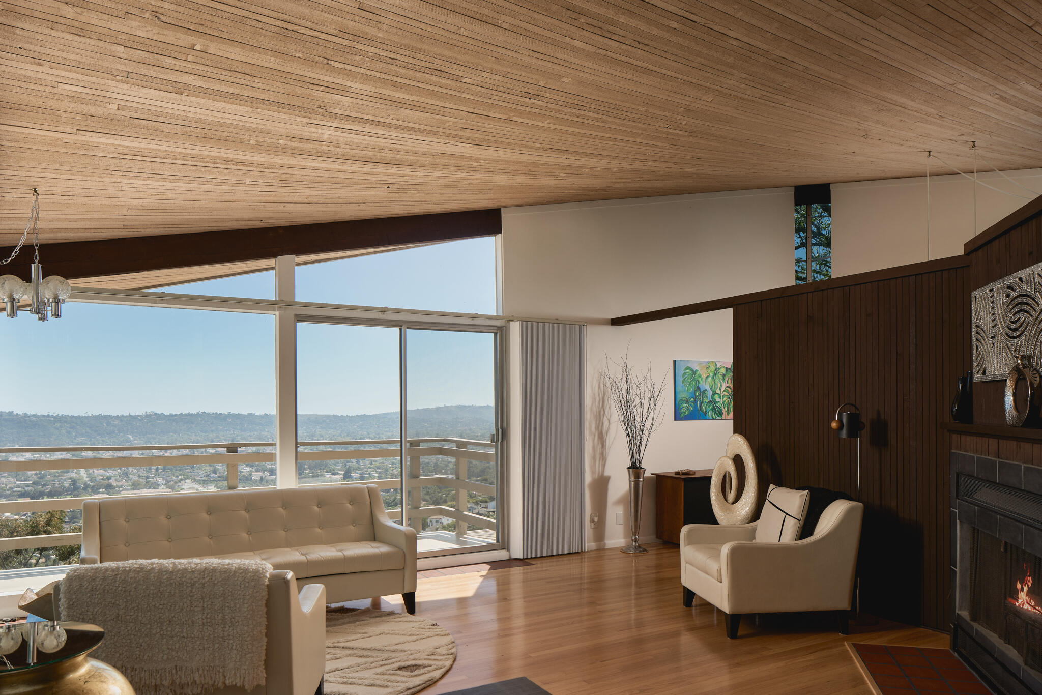 395 Loma Media Road Santa Barbara, CA 93103 - Photo 5 of 23 395 Loma Media-06