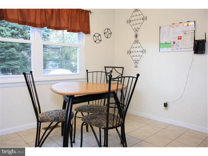 155 Canterbury Road Mount Laurel, NJ 08054 - Photo 8 of 17