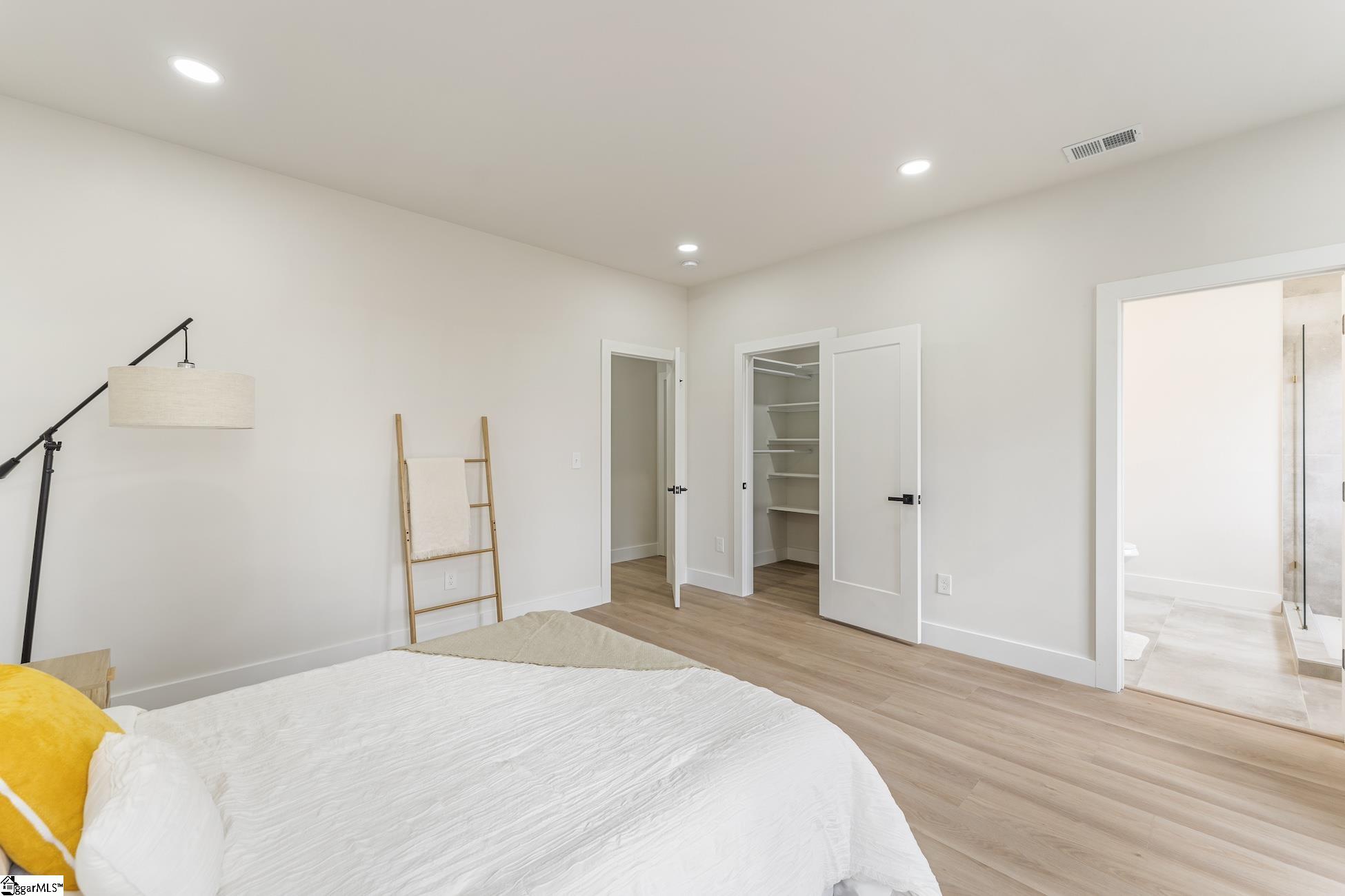 215 Sunset Drive Easley, SC 29640 - Photo 13 of 30