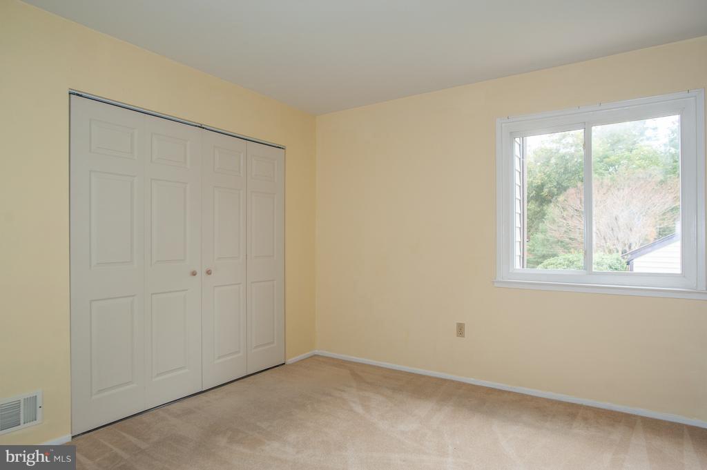 4501 Flintstone Road Alexandria, VA 22306 - Photo 23 of 26 Third Bedroom