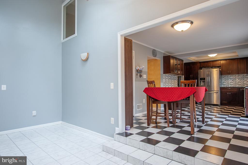 4501 Flintstone Road Alexandria, VA 22306 - Photo 5 of 26 Dining Room