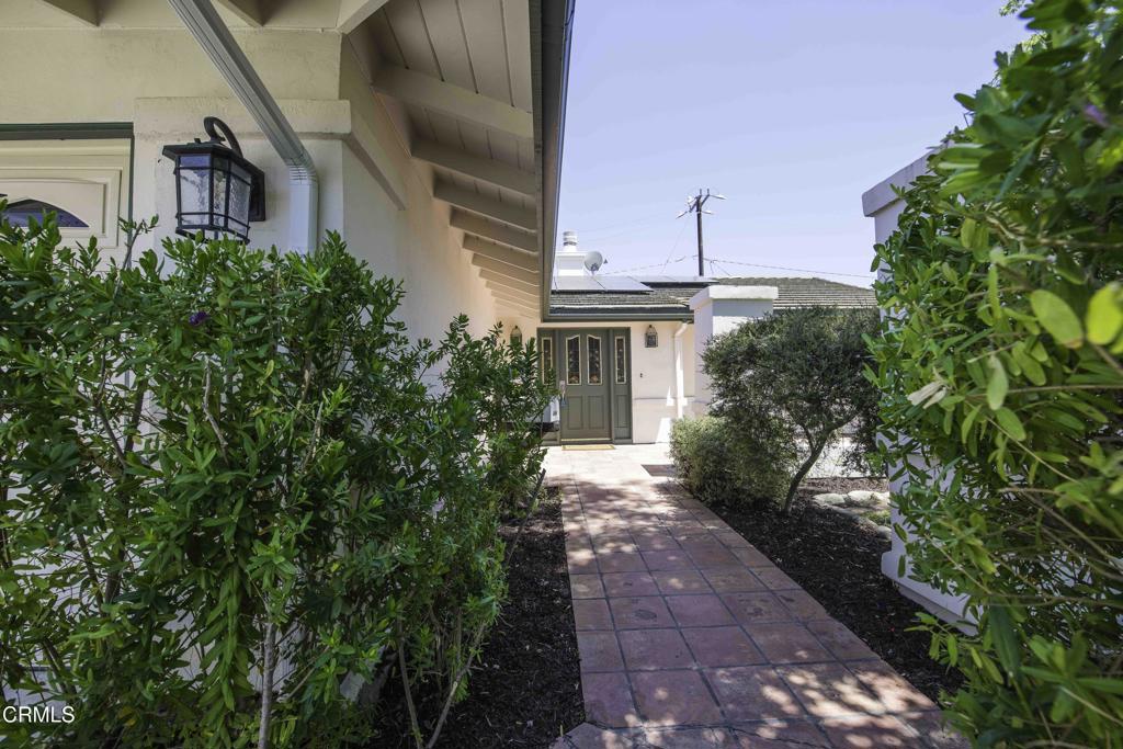 206 South Carrillo Road Ojai, CA 93023 - Photo 4 of 25