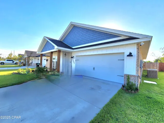 $2,300 | 2609 Outlaws Way, Panama City, FL 32405