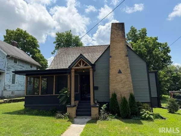 $239,000 | 307 East Campbell Street, Paoli, IN 47454
