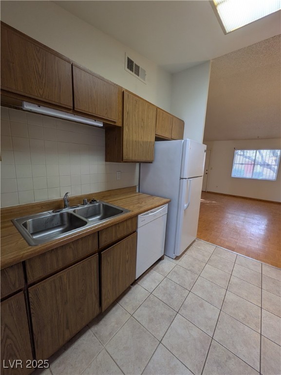 4252 Rollingstone Drive Las Vegas, NV 89103 - Photo 6 of 20