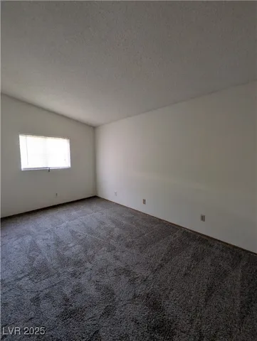 $1,300 | 4252 Rollingstone Drive, Las Vegas, NV 89103