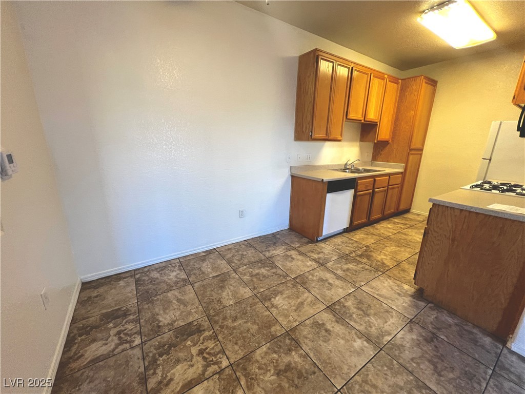 4730 East Craig Road, Unit 1102 Las Vegas, NV 89115 - Photo 11 of 16
