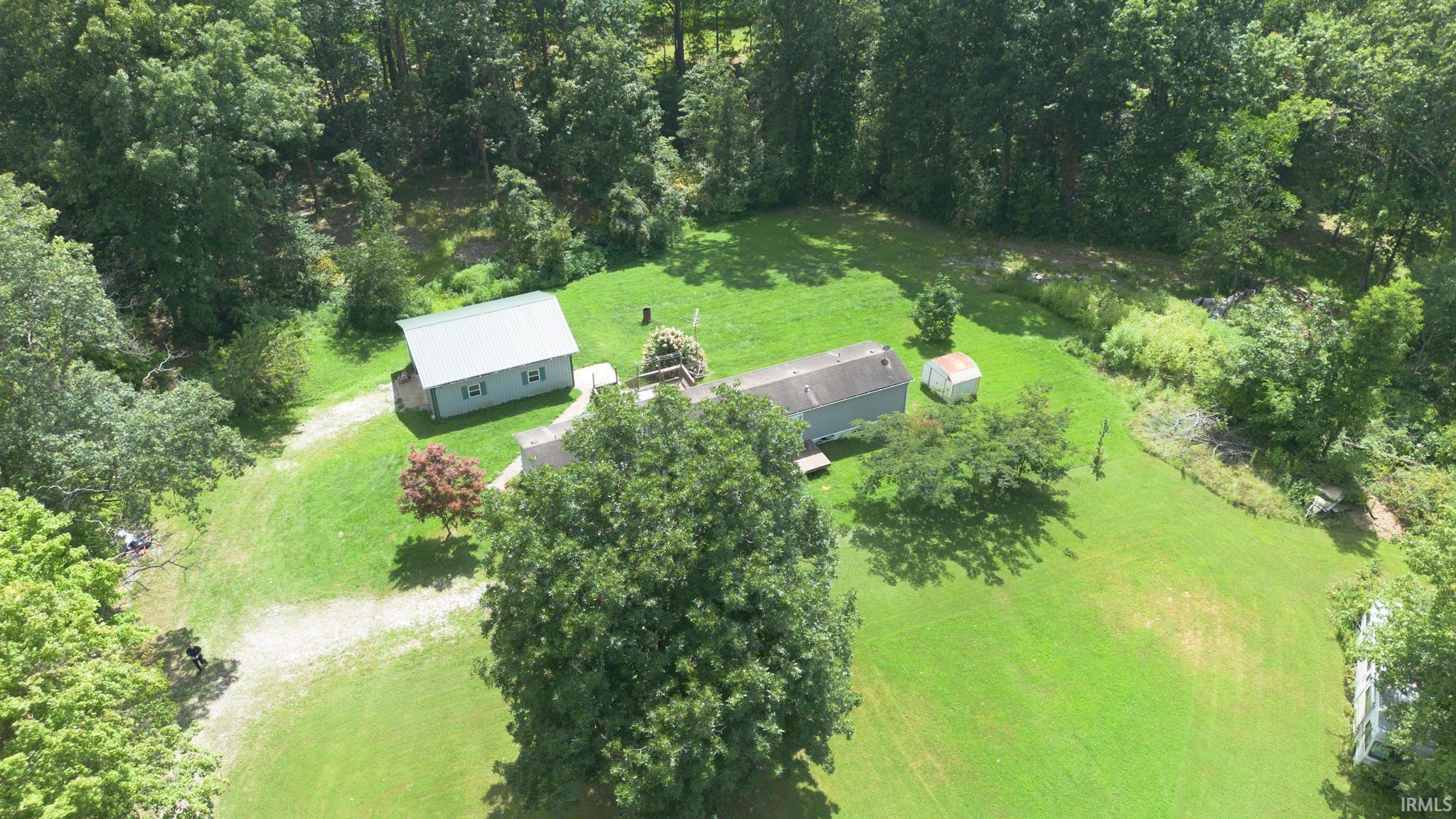 9349 West Elwren Road Bloomington, IN 47403 - Photo 9 of 30 Gallery Image 9