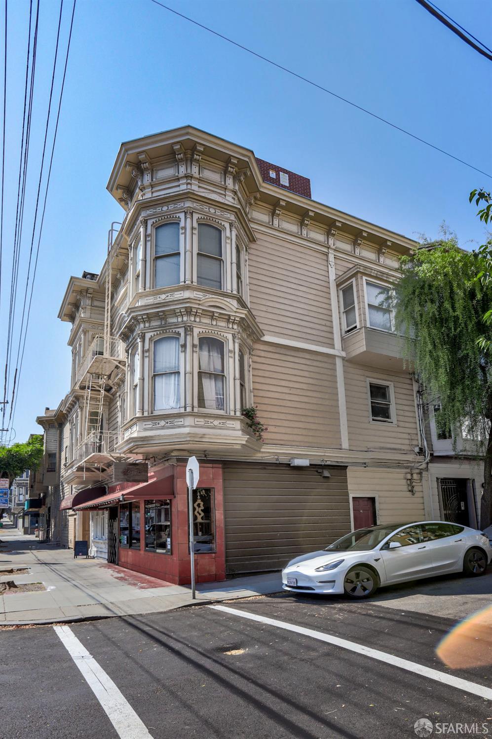 505-511 Laguna Street San Francisco, CA 94102 - Photo 3 of 18 a front view of a building