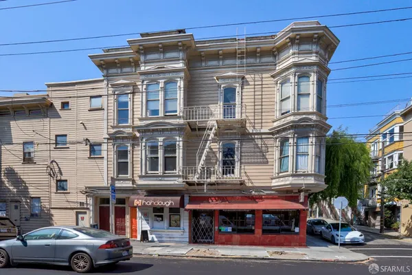 a car parked in front of a building