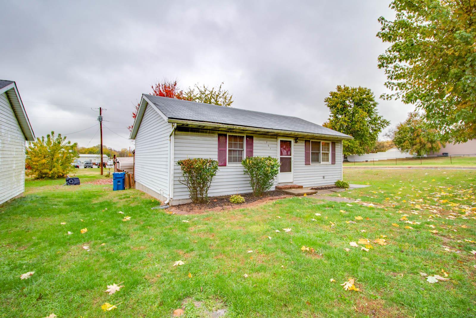 701 Sinclair Avenue South Roxana, IL 62087 - Photo 2 of 23 Gallery Image 2