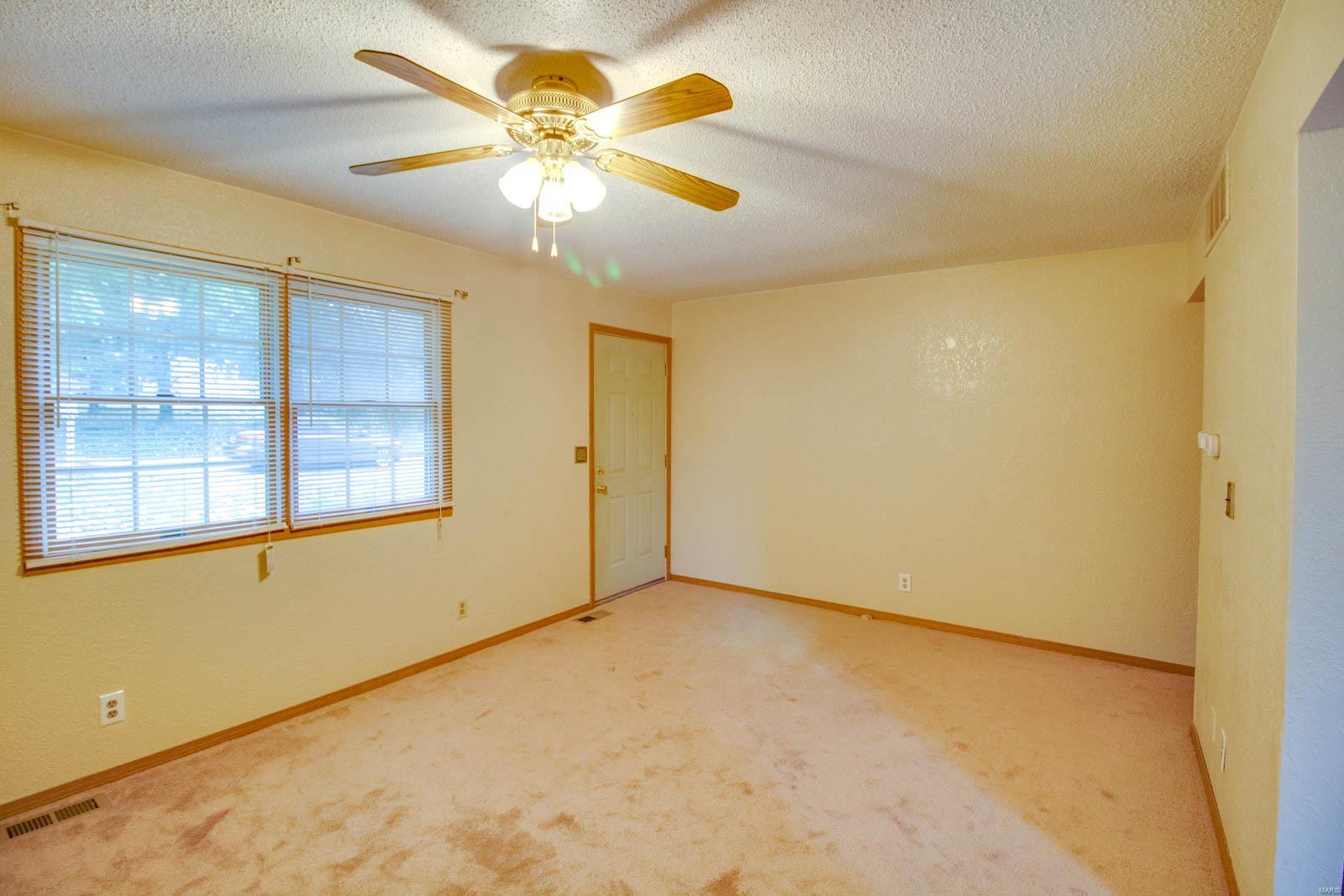 701 Sinclair Avenue South Roxana, IL 62087 - Photo 12 of 23 Gallery Image 12