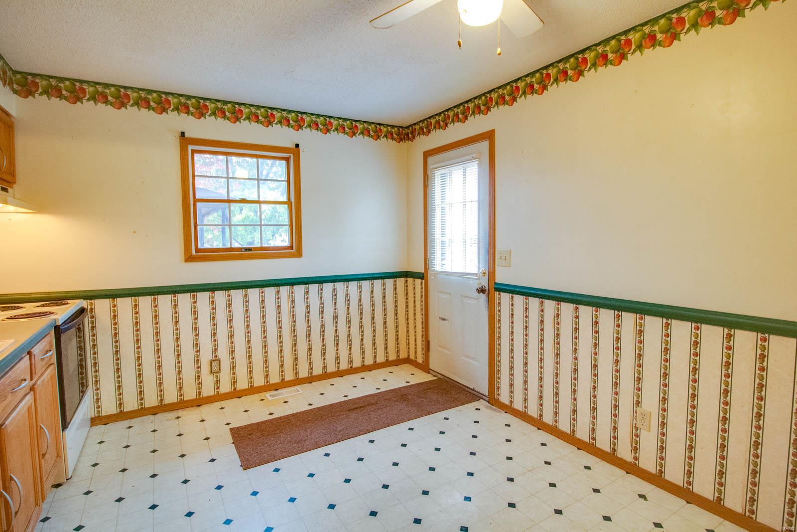 701 Sinclair Avenue South Roxana, IL 62087 - Photo 16 of 23 Gallery Image 16