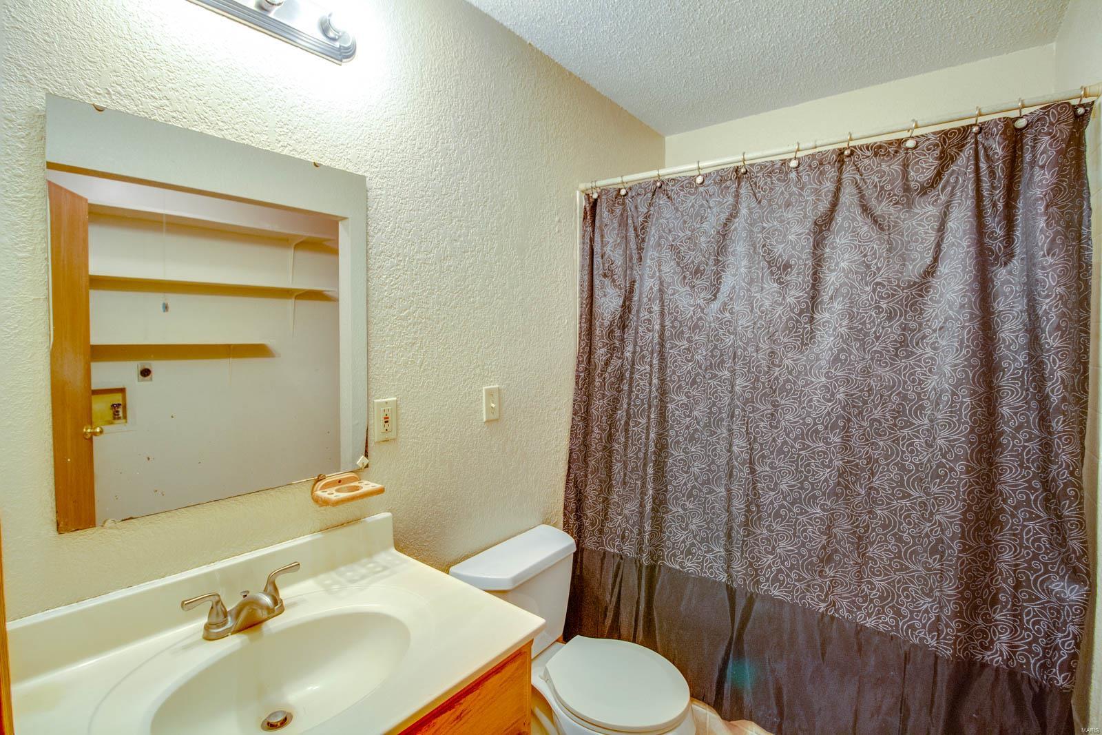 701 Sinclair Avenue South Roxana, IL 62087 - Photo 17 of 23 Gallery Image 17