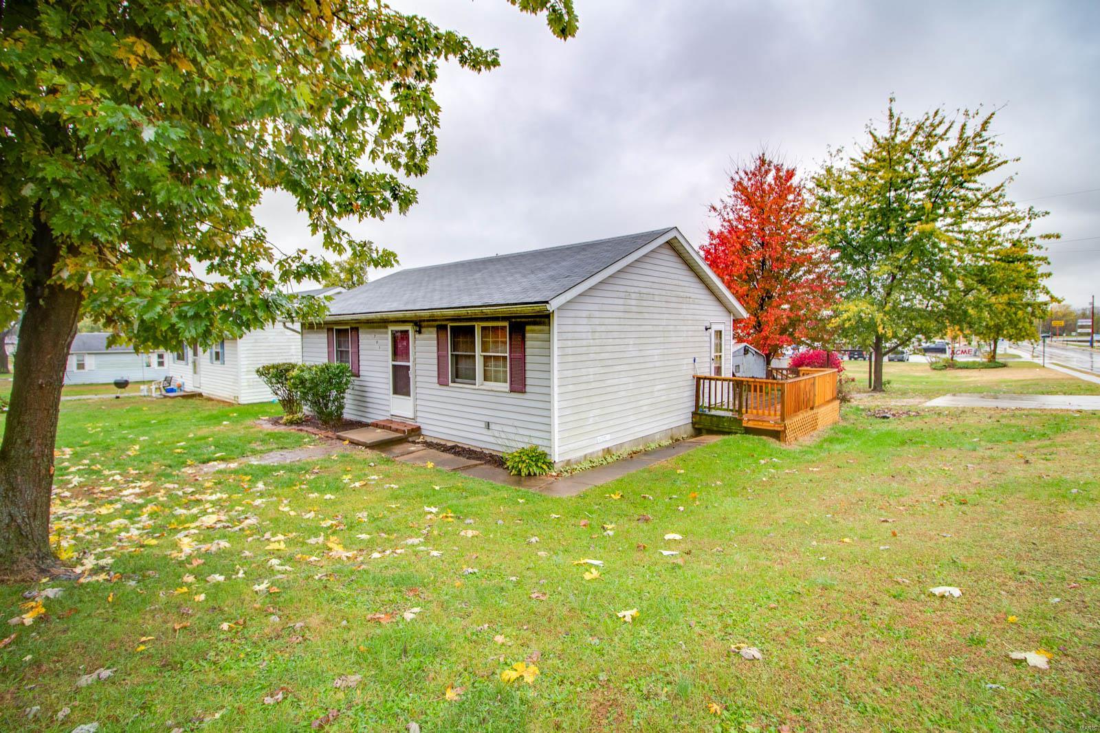 701 Sinclair Avenue South Roxana, IL 62087 - Photo 3 of 23 Gallery Image 3
