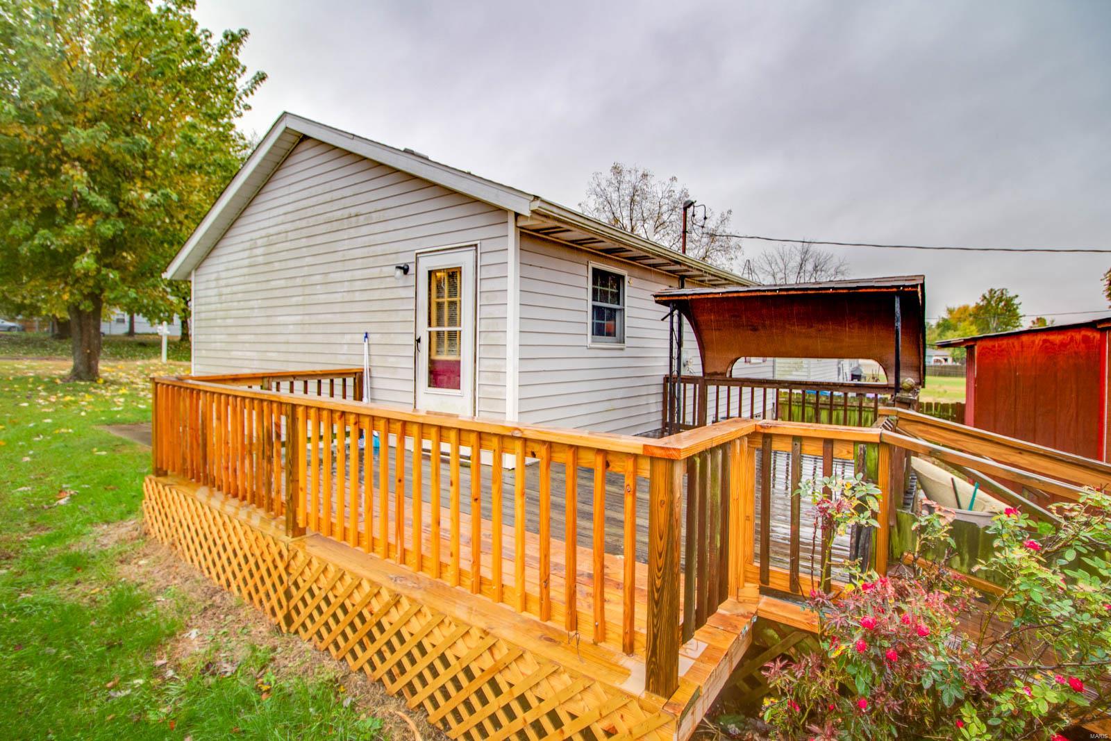 701 Sinclair Avenue South Roxana, IL 62087 - Photo 5 of 23 Gallery Image 5