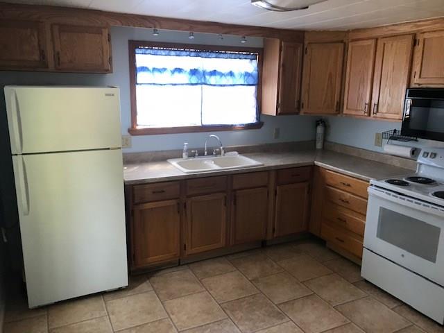 188 Lee-Valley Road Derry, PA 15627 - Photo 6 of 22 Gallery Image 6
