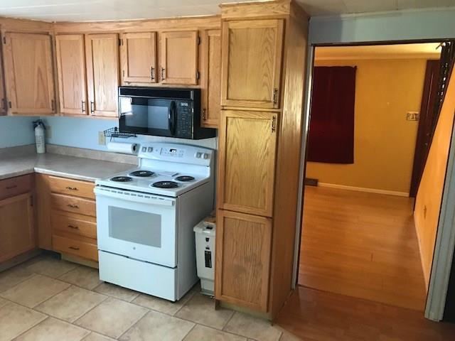 188 Lee-Valley Road Derry, PA 15627 - Photo 7 of 22 Gallery Image 7