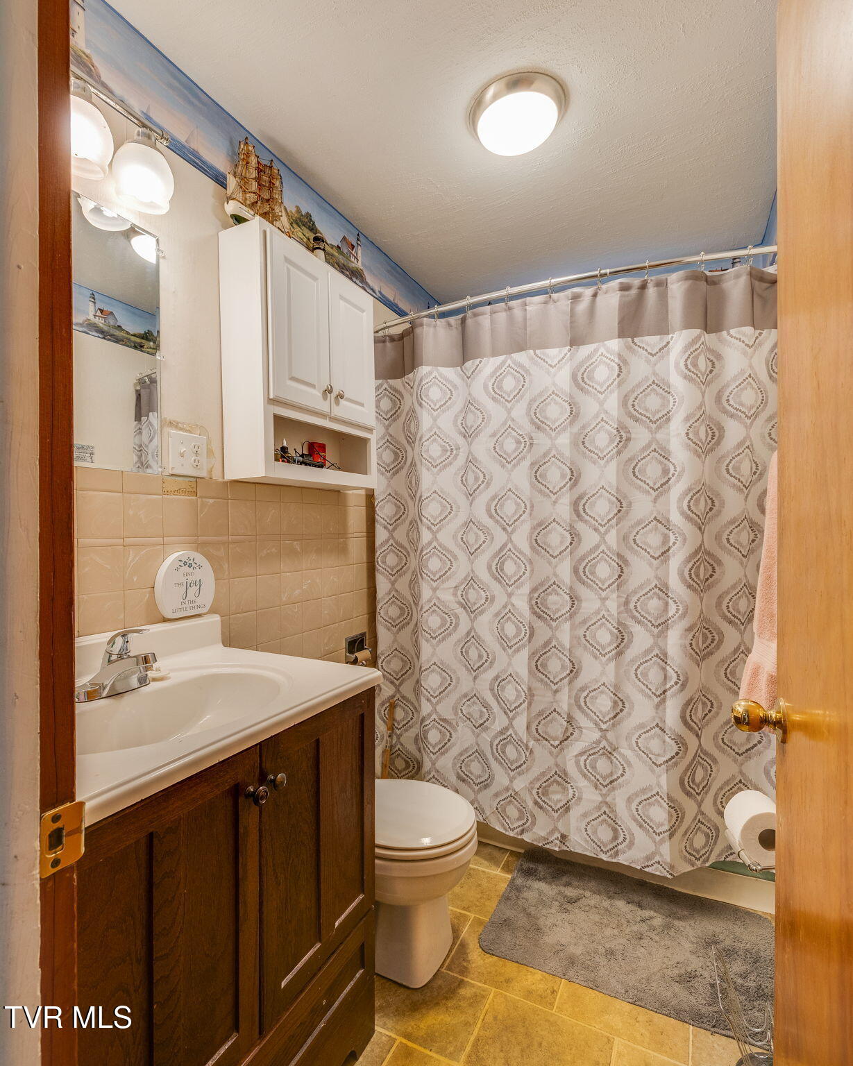 404 Pine Ridge Road Bluff City, TN 37618 - Photo 15 of 30 015