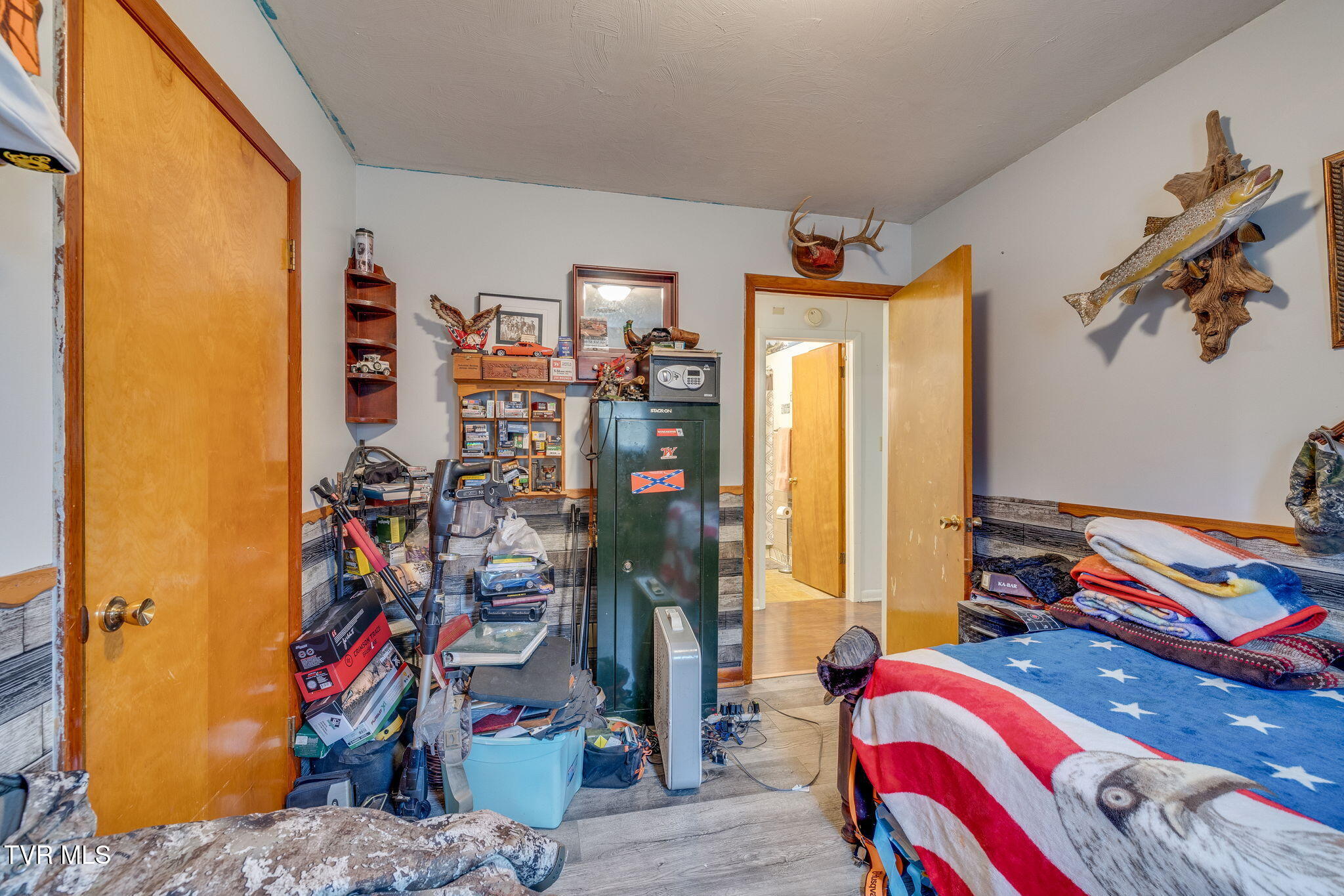 404 Pine Ridge Road Bluff City, TN 37618 - Photo 19 of 30 019