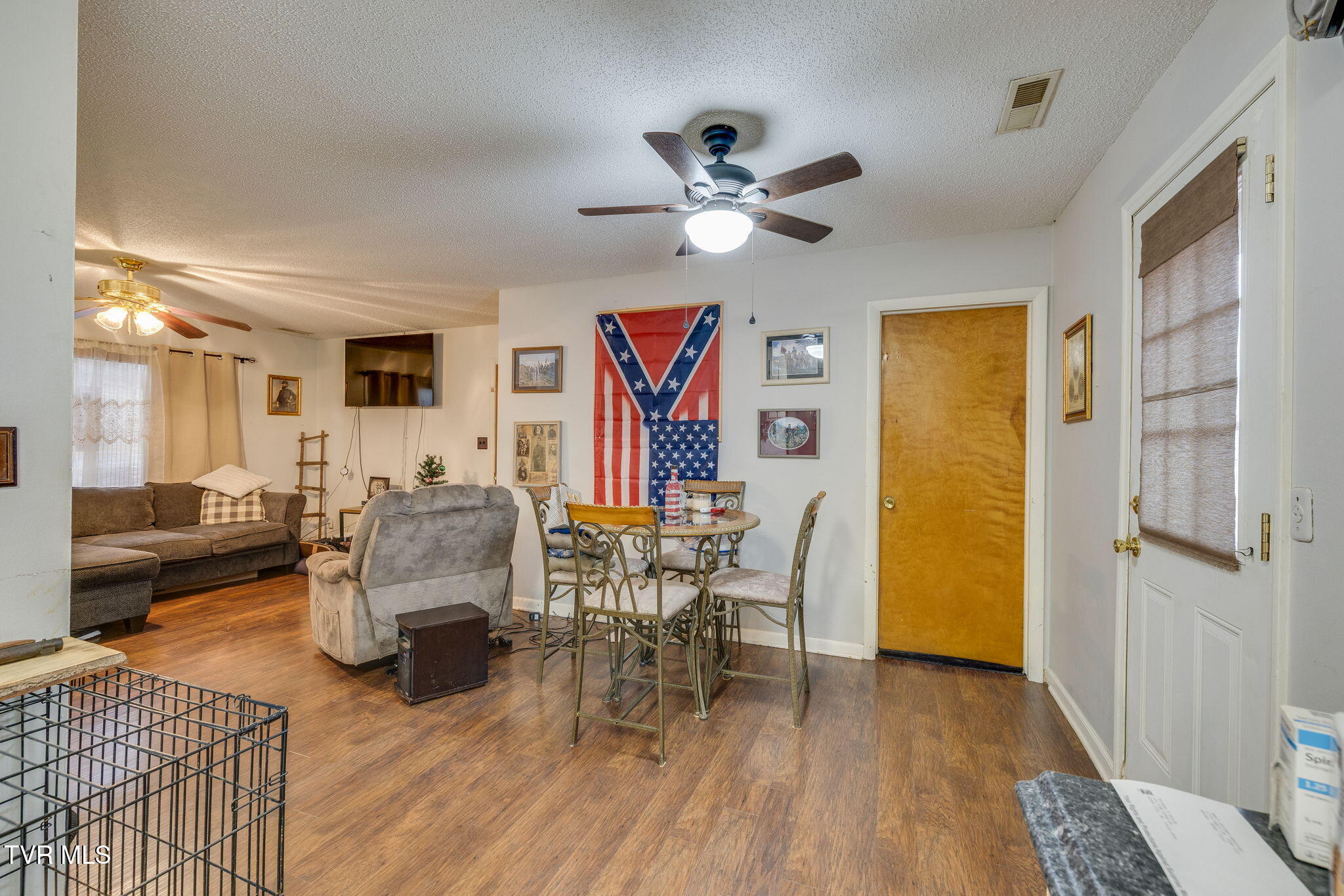 404 Pine Ridge Road Bluff City, TN 37618 - Photo 9 of 30 009