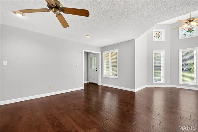 $500,000 | 196 Creek Bottom Road, Labadie, MO 63055