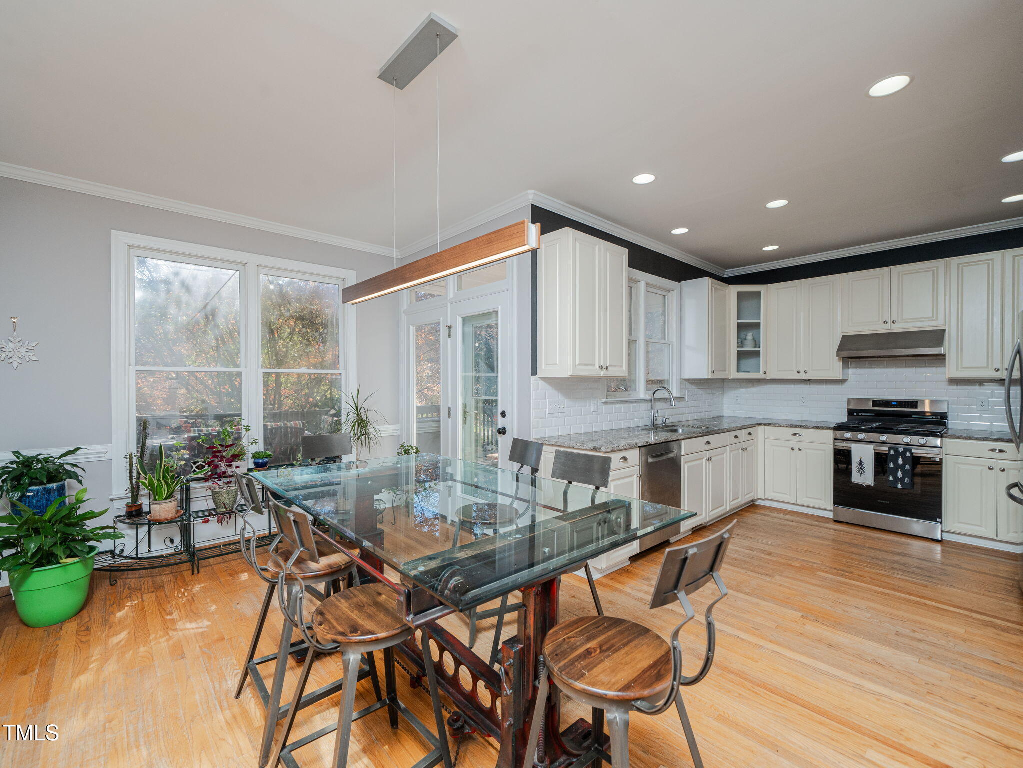 6625 Arbor Grande Way Raleigh, NC 27615 - Photo 3 of 35 7-web-or-mls-6625 Arbor Grande-15