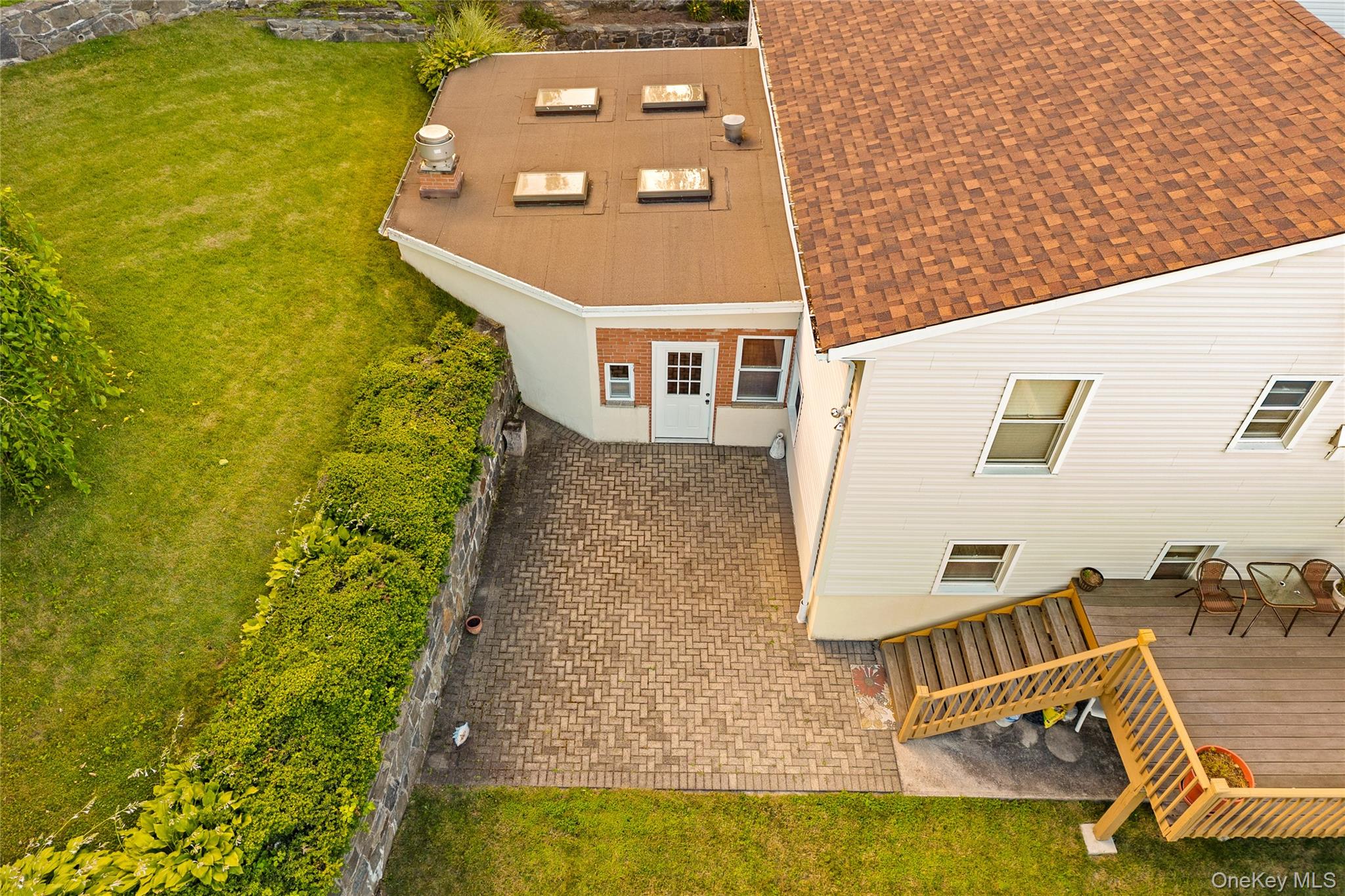 81 Avondale Road Yonkers, NY 10710 - Photo 45 of 48