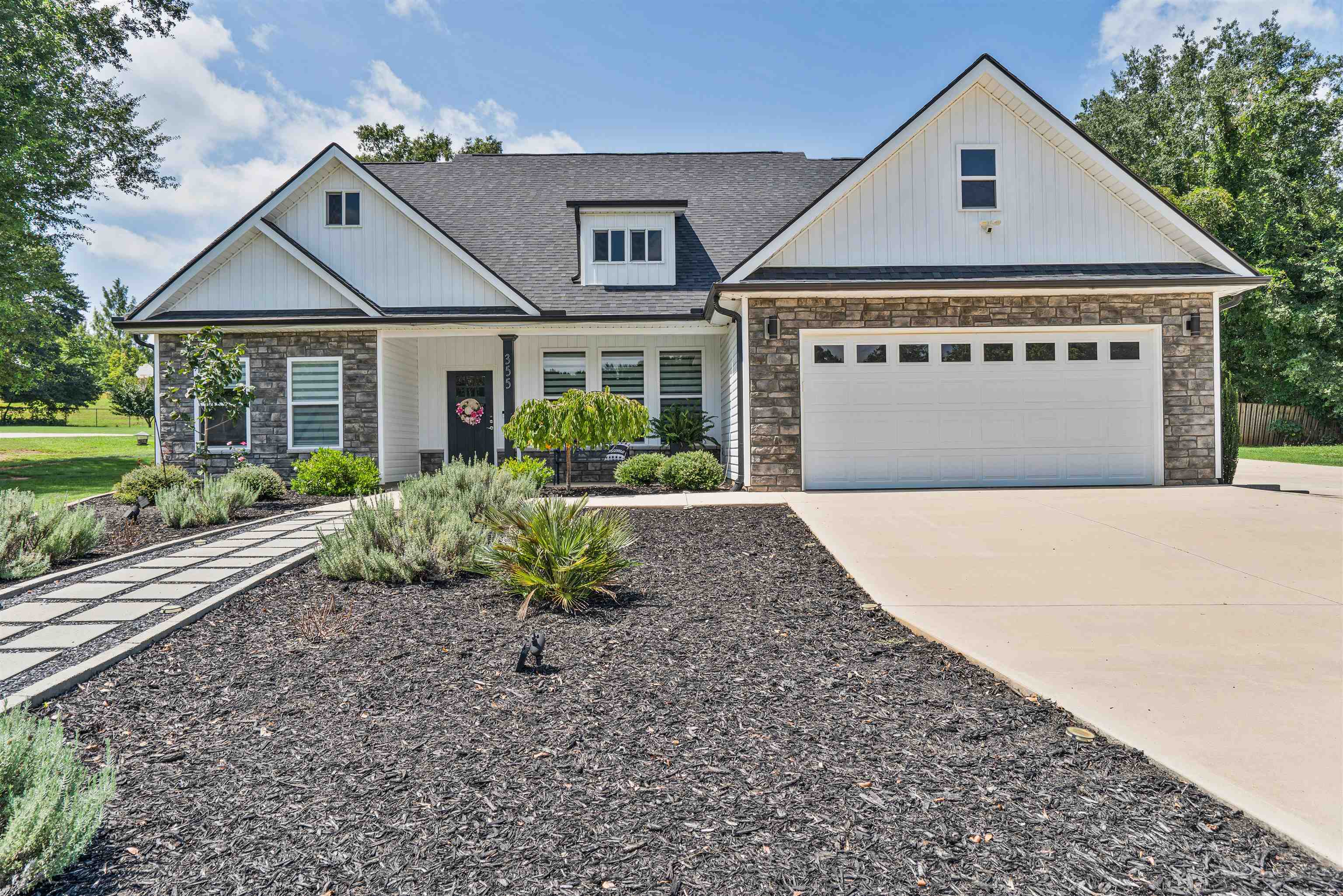 355 Shoreham Lane Inman, SC 29349 - Photo 3 of 35