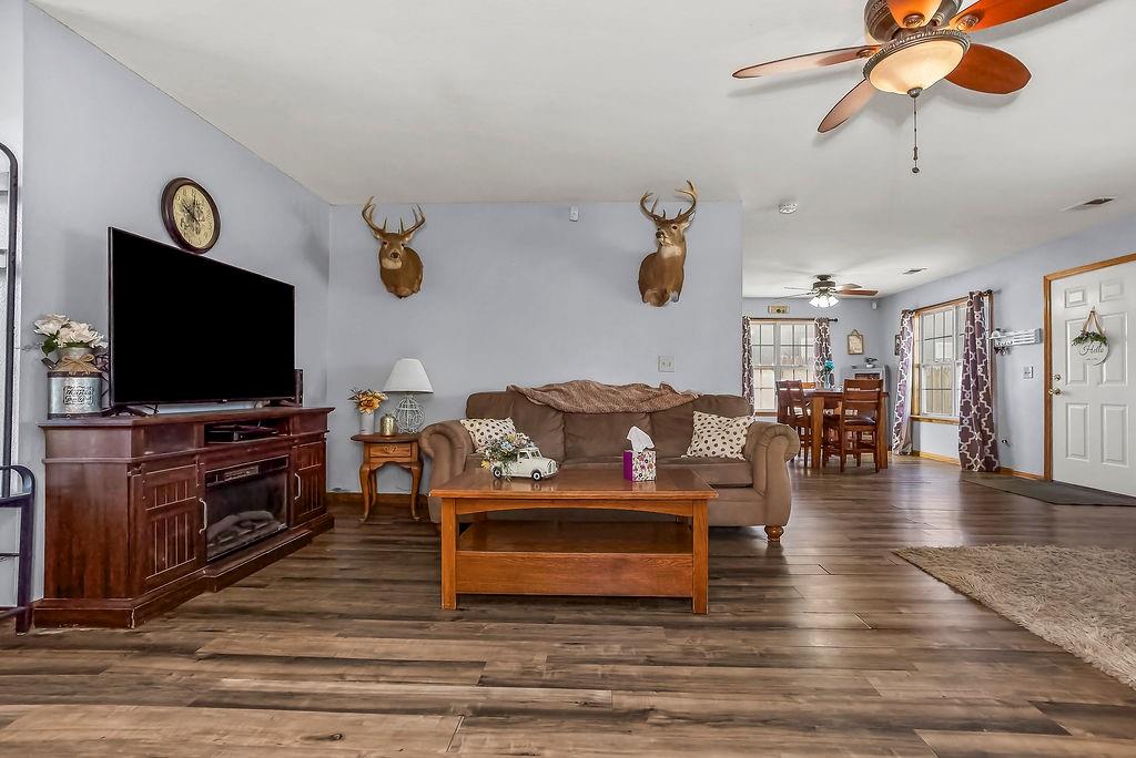 528 South Truman Road Archie, MO 64725 - Photo 4 of 29