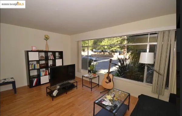 $3,250 | 2636 Warring Street, Unit 104, Berkeley, CA 94704