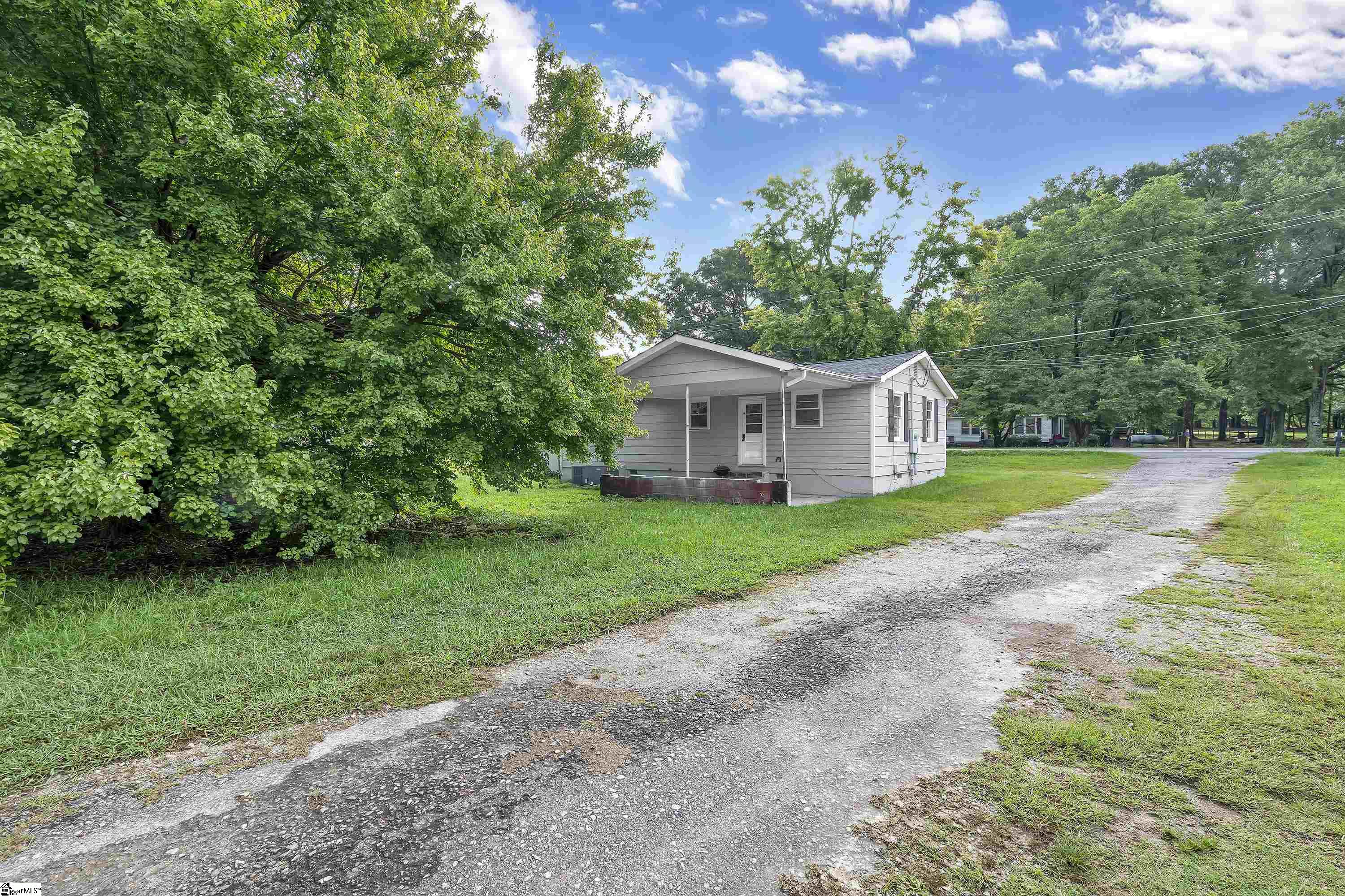 114 Pine Ridge Road Lyman, SC 29365 - Photo 21 of 26 Gallery Image 21