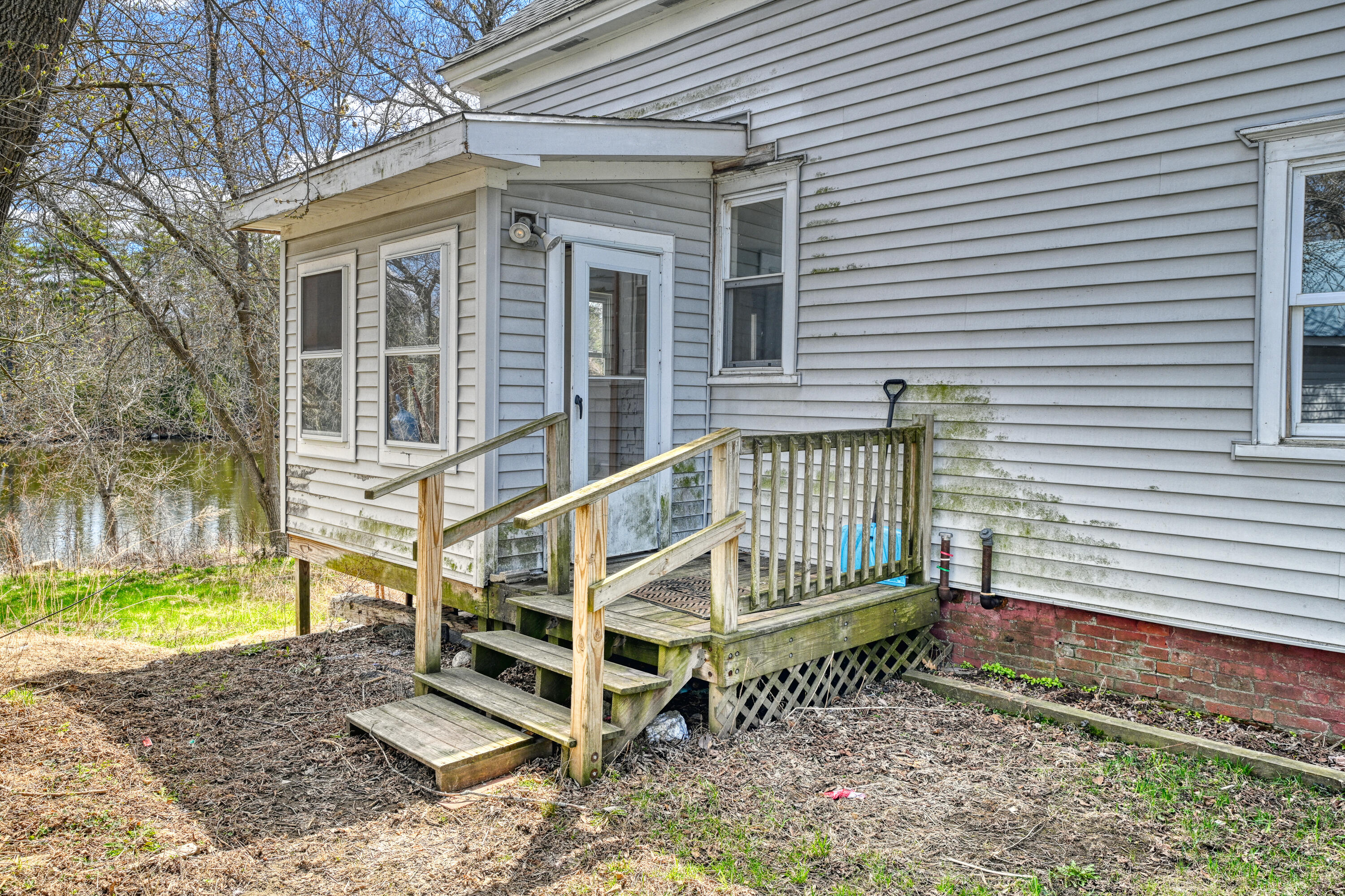 52 Water Street Fairfield, ME 04937 - Photo 13 of 42 30-24LPVS9-LP-106