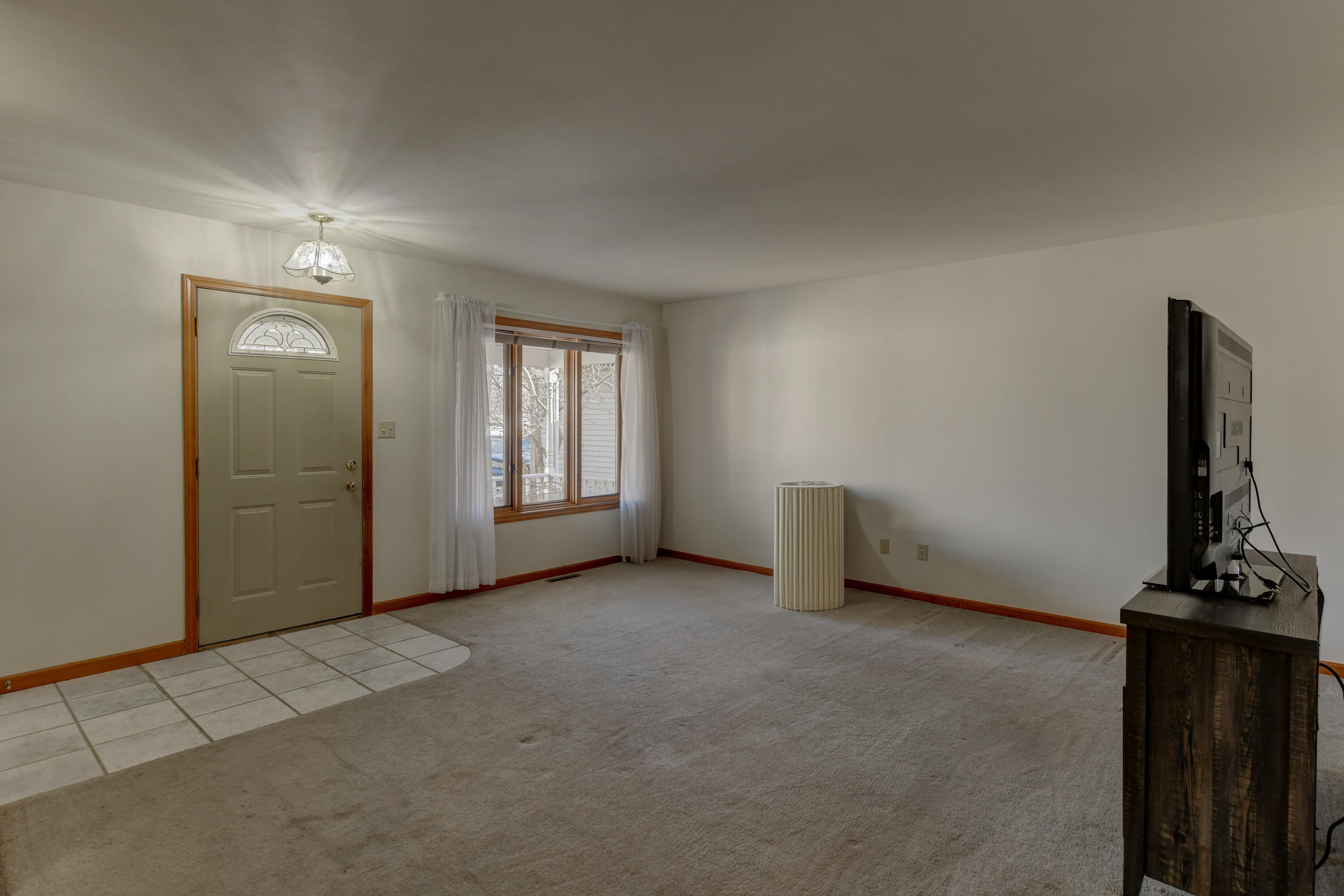 2626 41st Place Highland, IN 46322 - Photo 17 of 24 a view of an empty room and a window