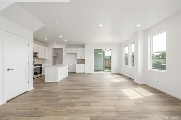 $644,900 | 2652 East 103rd Avenue, Thornton, CO 80229