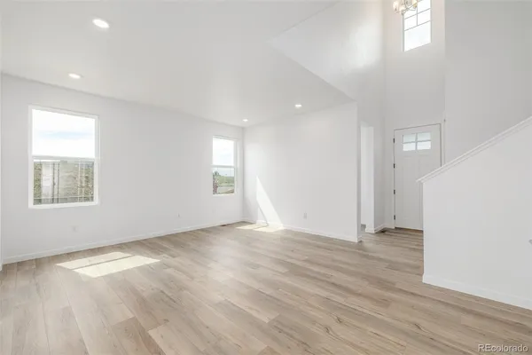 $644,900 | 2652 East 103rd Avenue, Thornton, CO 80229