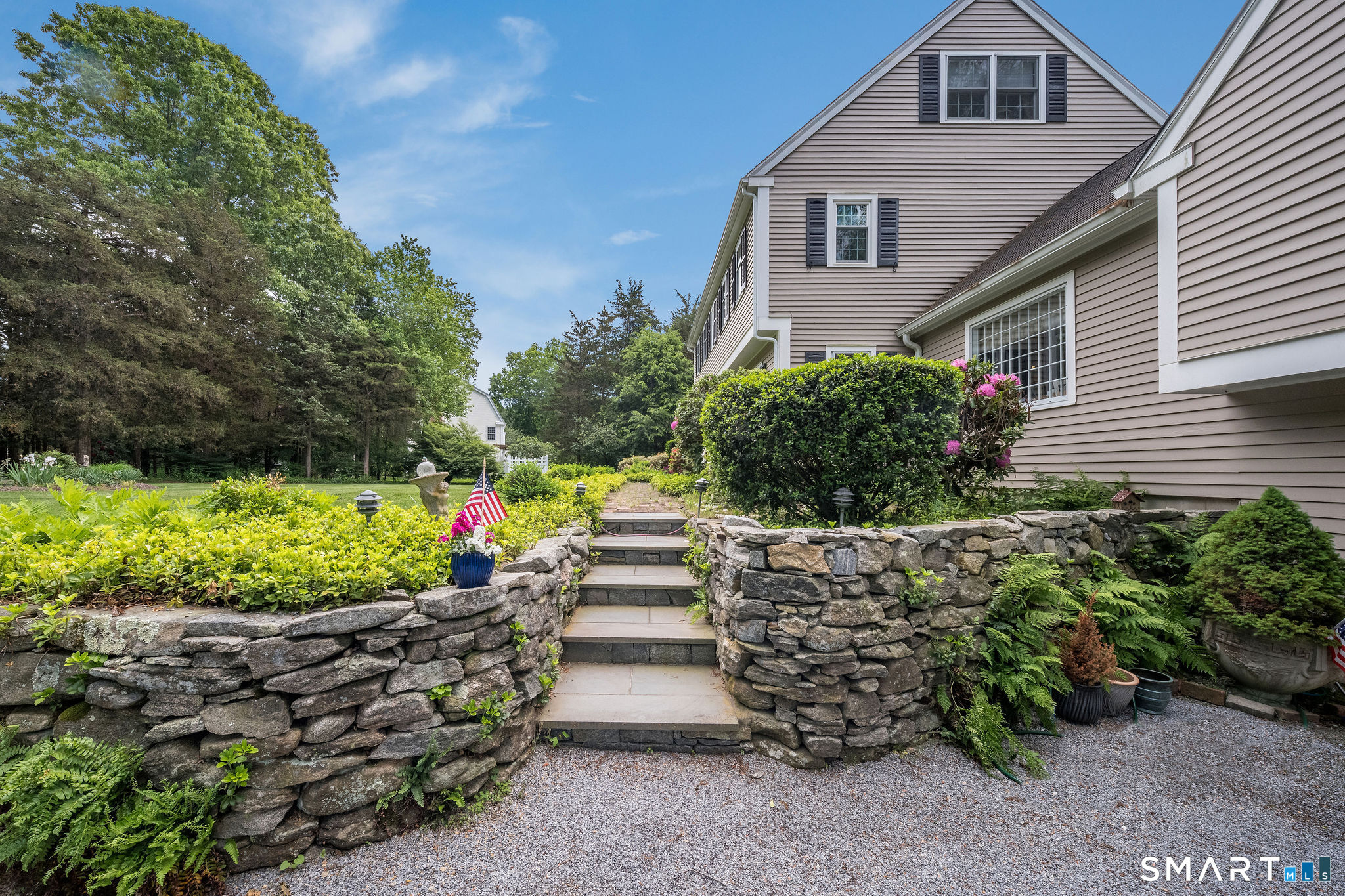 9 Randi Drive Madison, CT 06443 - Photo 4 of 40