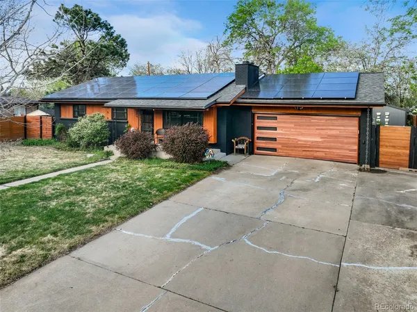 $899,000 | 2084 Creighton Drive, Golden, CO 80401