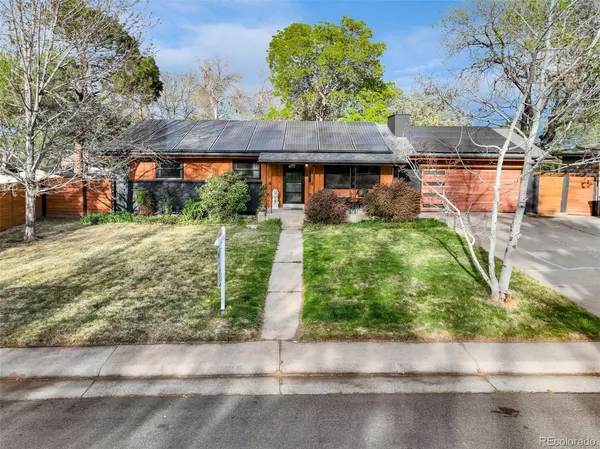 $899,000 | 2084 Creighton Drive, Golden, CO 80401